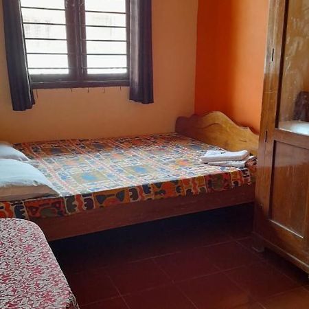 Villa Umar Homestay Puducherry Eksteriør billede