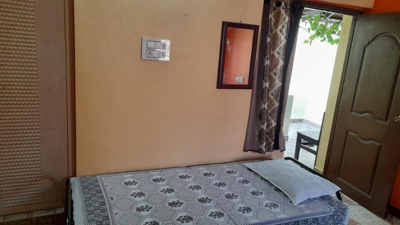 Villa Umar Homestay Puducherry Eksteriør billede